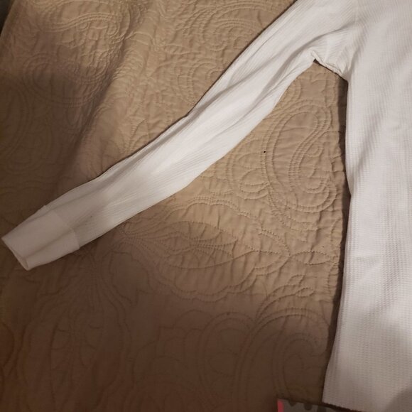 Fruit of the Loom Long Sleeve Layering tee -  Large  slim fit. - Picture 2 of 5